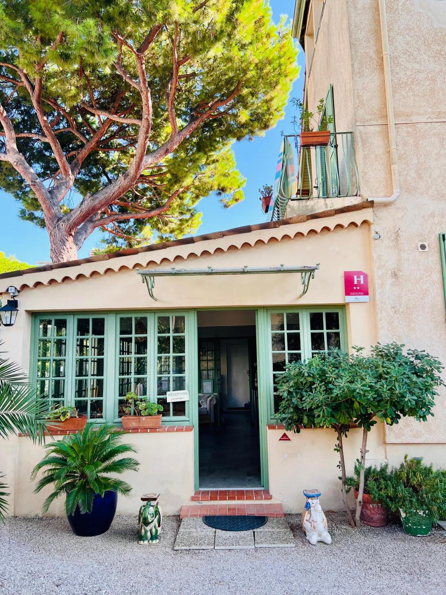 Hotel Le Ponteil Αντίμπ Εξωτερικό φωτογραφία