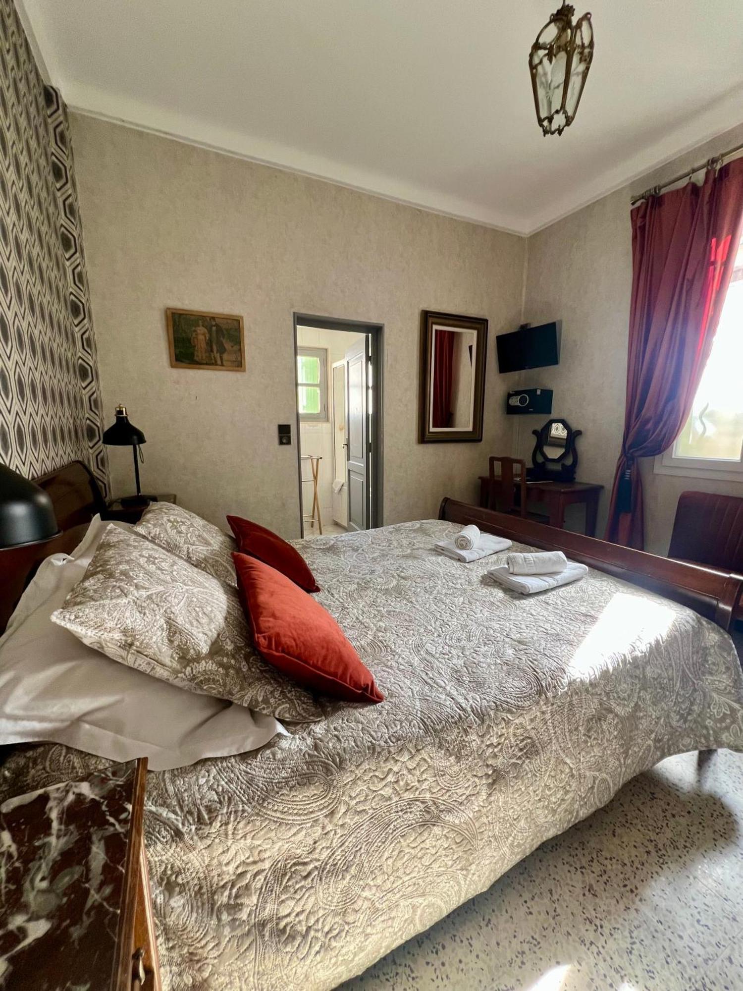 Hotel Le Ponteil Αντίμπ Εξωτερικό φωτογραφία