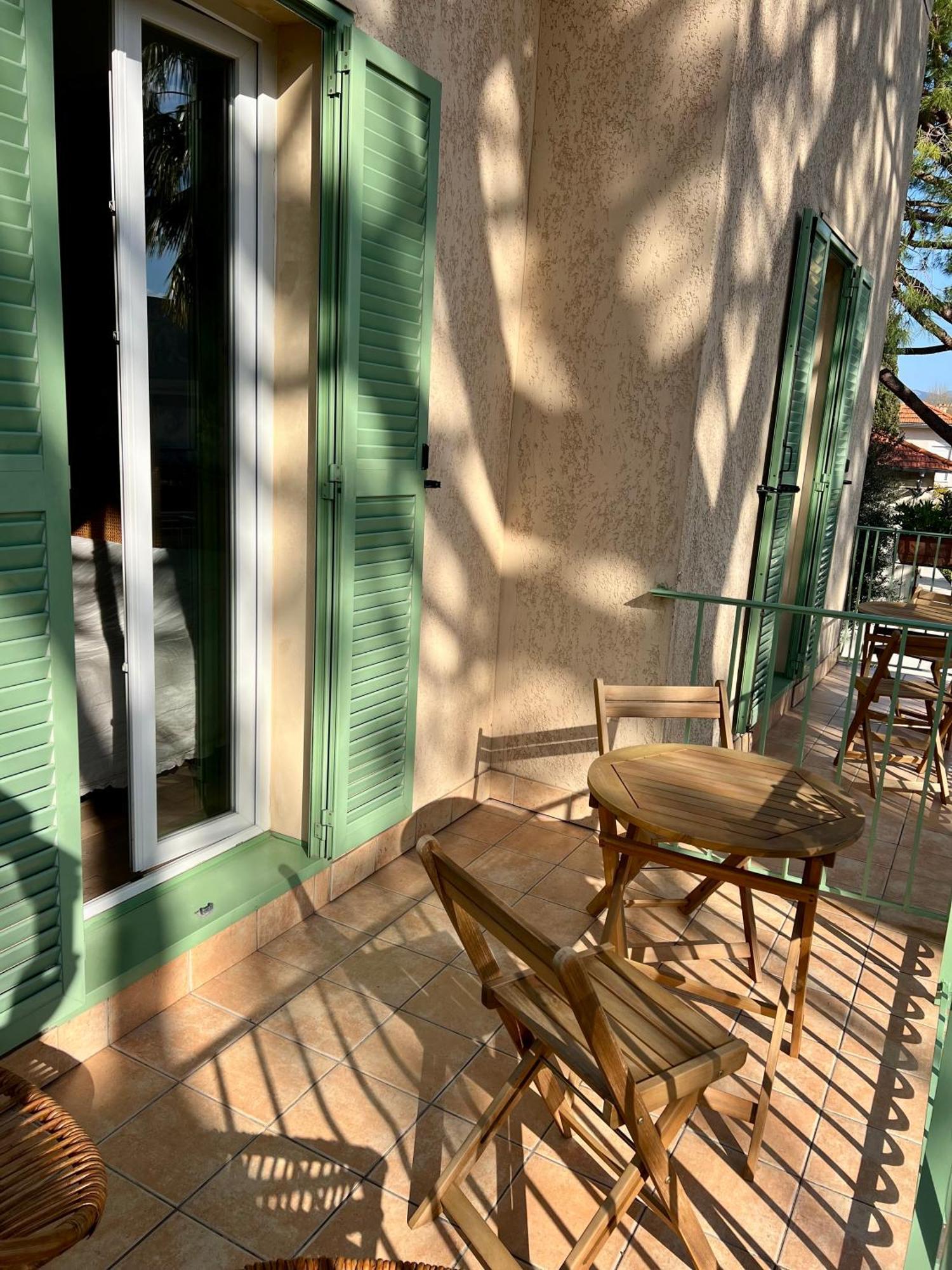 Hotel Le Ponteil Αντίμπ Εξωτερικό φωτογραφία