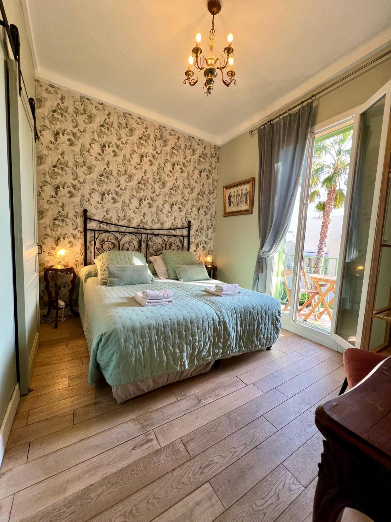 Hotel Le Ponteil Αντίμπ Εξωτερικό φωτογραφία